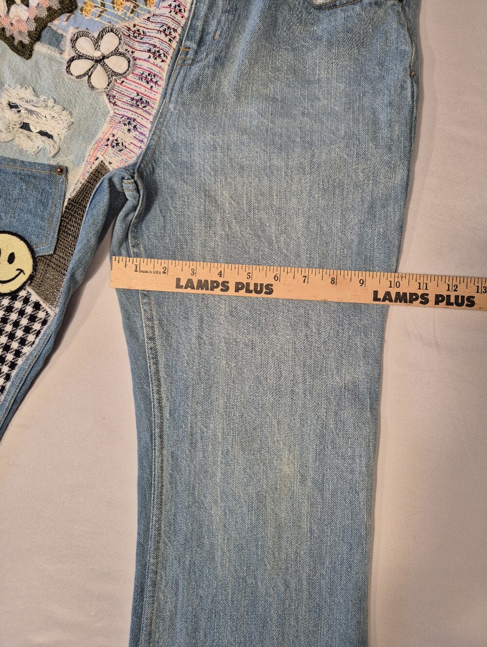 BDG Faded Patchwork Jeans High Rise Cropped Flare Raw Hem Floral & Smiley Patch - Picture 13 of 14